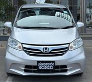 Honda Freed 2013 Silver for sale