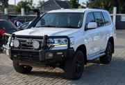 Toyota Land Cruiser 2021 White for sale