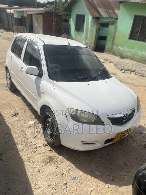 Mazda Demio 2004 White