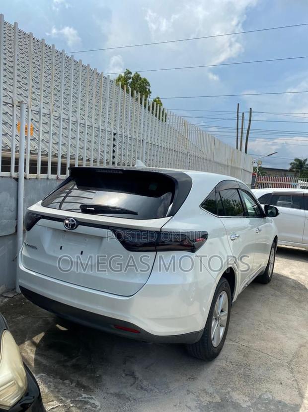 Toyota Harrier 2014 White