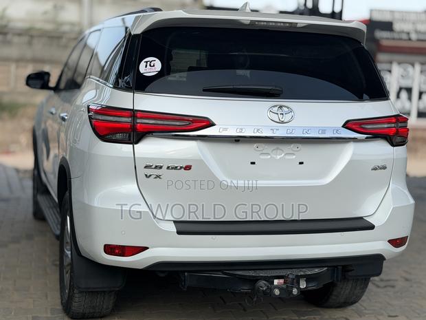 Toyota Fortuner 2.8 D AWD 2022 White