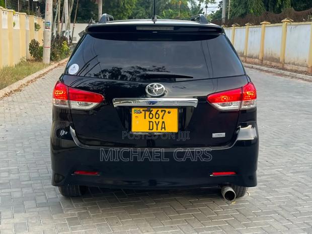 Toyota Wish 2011 Black