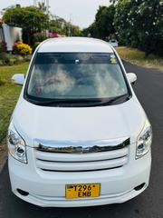 Toyota Noah 2008 Off white for sale