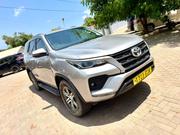 Toyota Fortuner 2021 Gray for sale