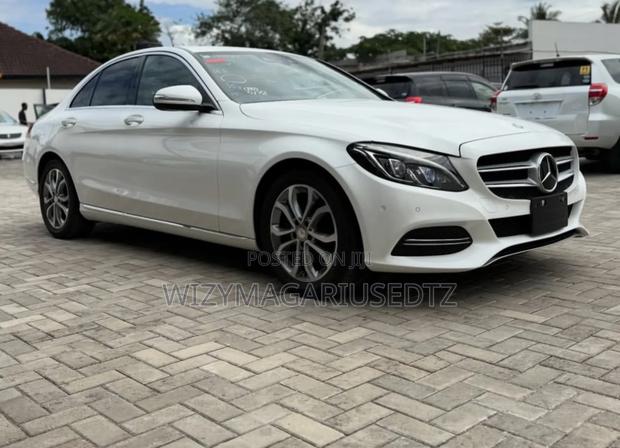 Mercedes-Benz C-Class C 200 (W205) 2015 Pearl