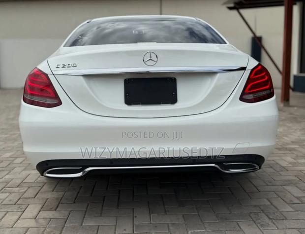 Mercedes-Benz C-Class C 200 (W205) 2015 Pearl