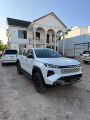 New Toyota Hilux 2025 White for sale