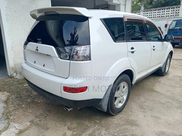 Mitsubishi Outlander 2.4 Automatic 2008 White