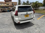 Toyota Land Cruiser Prado 2.7 2017 White for sale