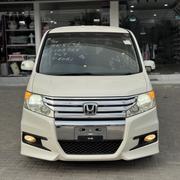 Honda Stepwgn 2014 White for sale