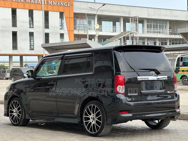 Toyota Corolla Rumion 2008 Black