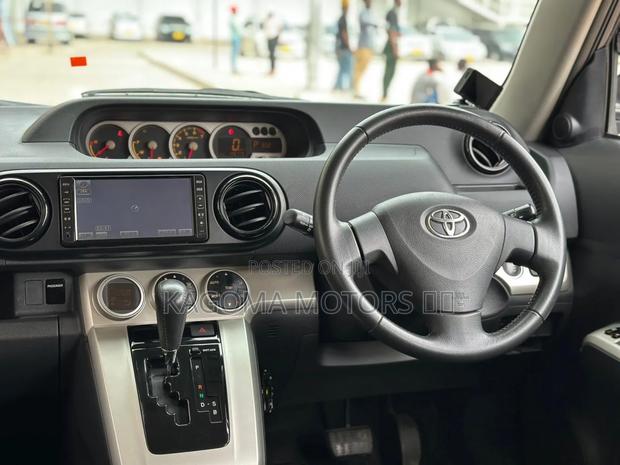 Toyota Corolla Rumion 2008 Black