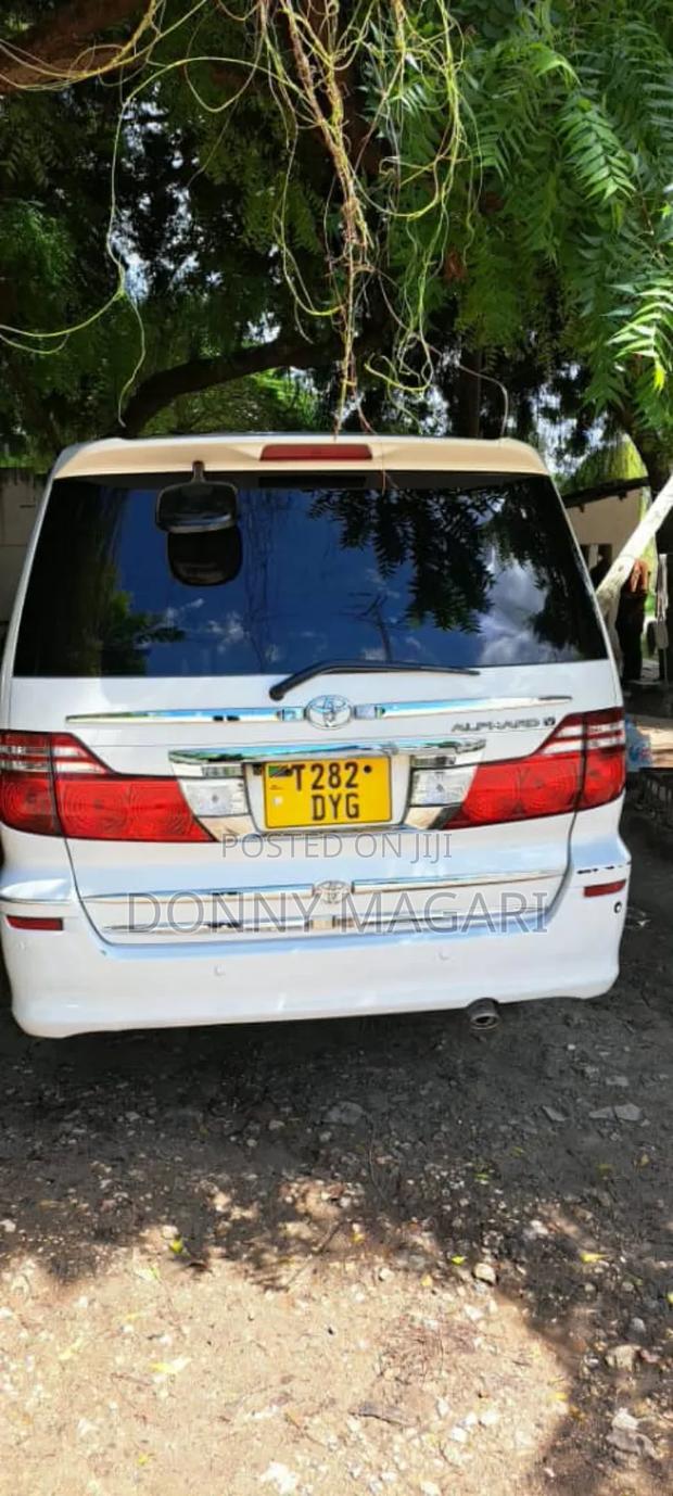 Toyota Alphard 2006 White