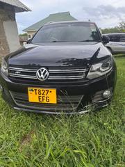 Volkswagen Tiguan 2013 Black for sale