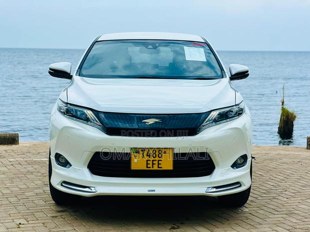 Toyota Harrier 2016 White