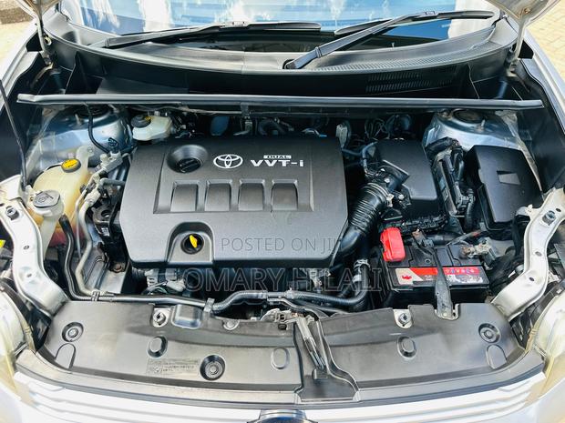 Toyota Corolla Rumion 2008 Silver