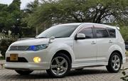 Mitsubishi Outlander 2008 White for sale
