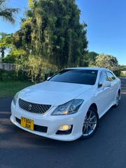 Toyota Crown 2009 White for sale