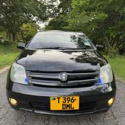 Toyota IST 2004 Black for sale