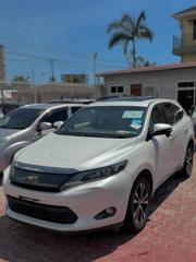 Toyota Harrier 2.0 2015 Pearl for sale