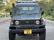 Toyota Land Cruiser 1996 Gray for sale