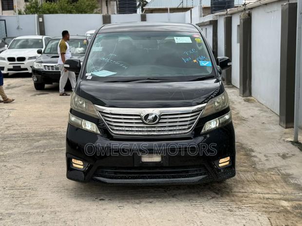 Toyota Alphard 2.4 Petrol AWD 2008 Black