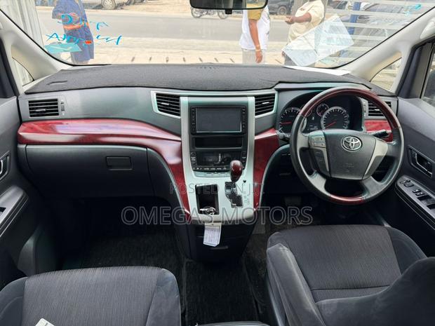 Toyota Alphard 2.4 Petrol AWD 2008 Black