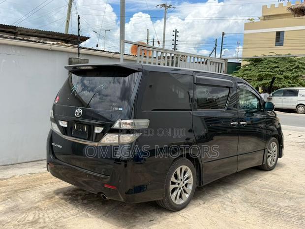 Toyota Alphard 2.4 Petrol AWD 2008 Black