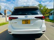 Toyota Fortuner 2022 White for sale