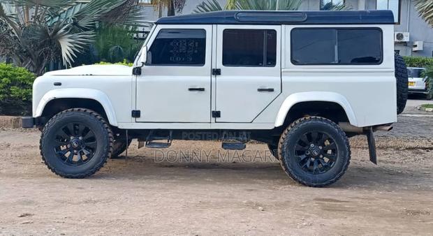 Land Rover Defender 1992 White