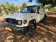 Toyota Land Cruiser 2023 White for sale