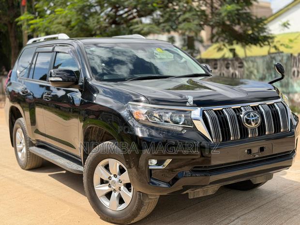 Toyota Land Cruiser Prado 2.7 2019 Black