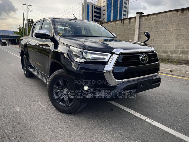 Toyota Hilux Revo Double Cab Deisel 2.8 RWD 2021 Black