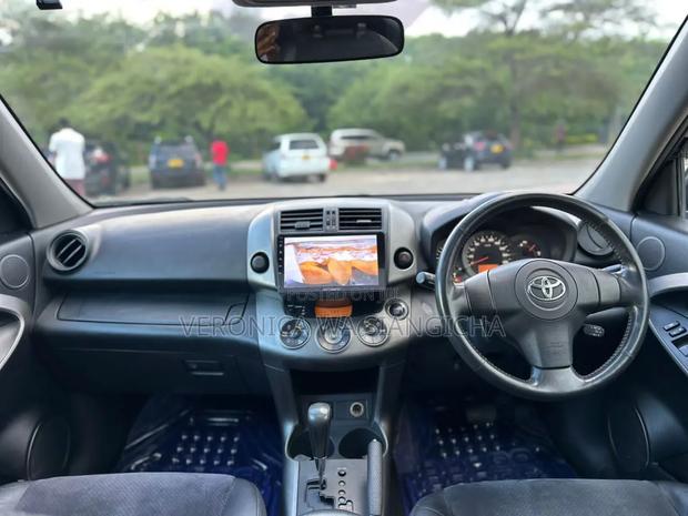 Toyota Vanguard 2009