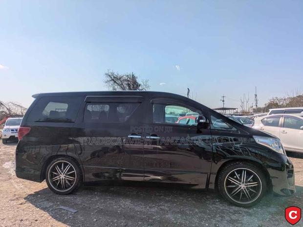 Toyota Alphard 2009 Black