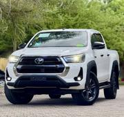Toyota Hilux 2022 White for sale
