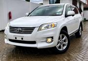 Toyota Vanguard 2011 Ivory for sale