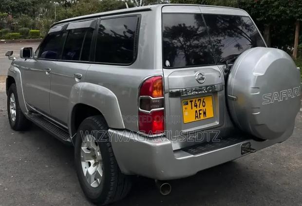 Nissan Patrol 2006 Silver