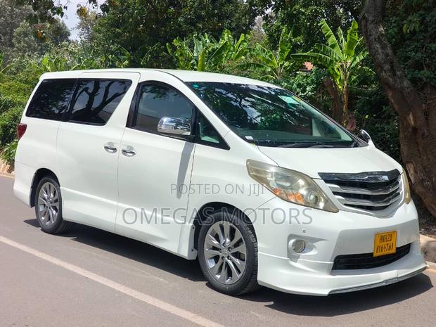Toyota Alphard 2.4 Petrol FWD 2010 Pearl