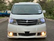 Toyota Alphard 2.4 Petrol AWD 2004 White for sale