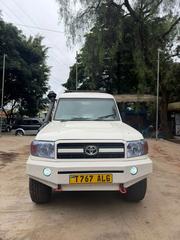 Toyota Land Cruiser 2003 White for sale
