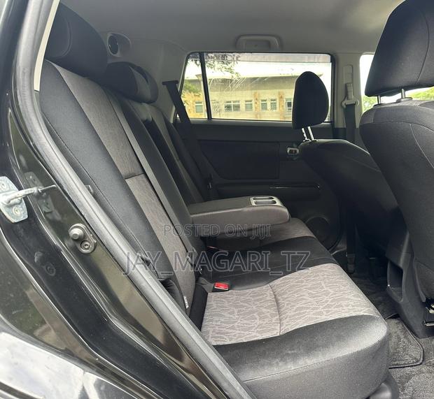 Toyota Corolla Rumion 2010 Black