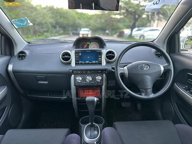Toyota IST 2004 White