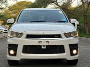 Mitsubishi Outlander 2011 White for sale