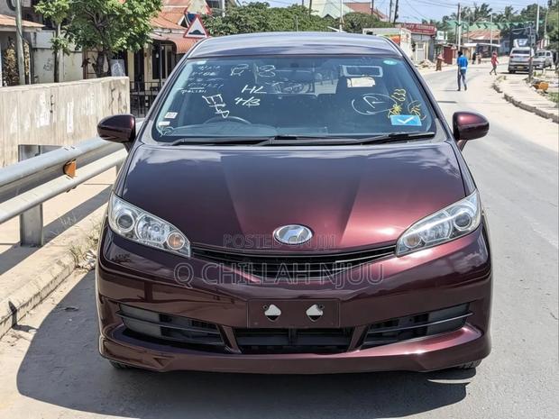 Toyota Wish 2014 Maroon