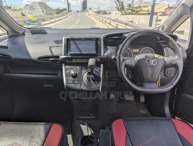 Toyota Wish 2014 Maroon