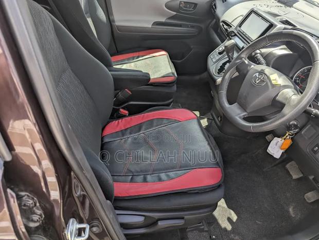 Toyota Wish 2014 Maroon