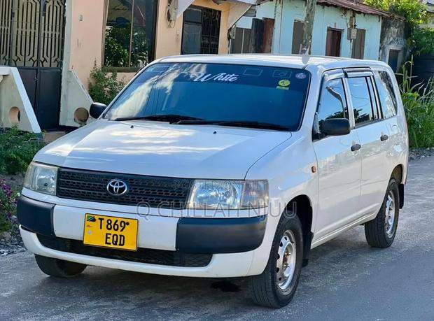 Toyota Probox 2004 White