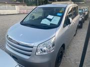 Toyota Noah 2007 Silver for sale
