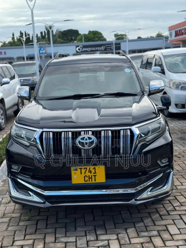 Toyota Land Cruiser Prado 2004 Black